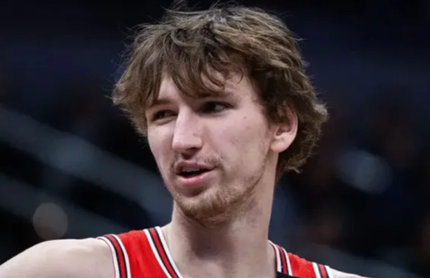 billy-donovan-mengomentari-peforma-matas-buzelis