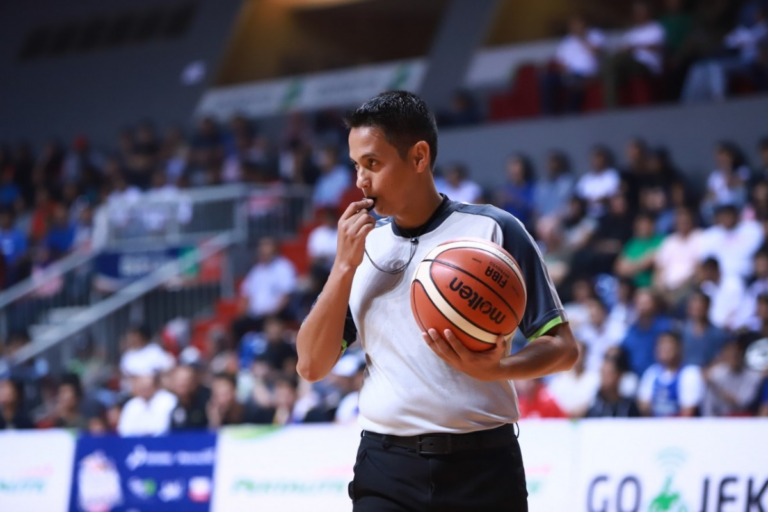 Manajemen Pelanggaran Pemain dalam Pertandingan Basket