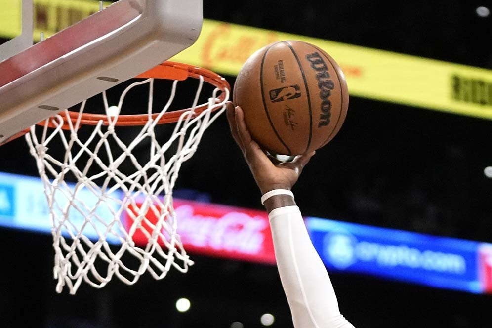 Cara Melakukan Lay Up Dengan Tangan Kiri Yang Sempurna