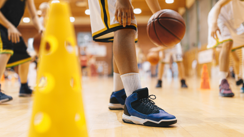 Tips Memilih Sepatu Basket Yang Paling Tepat Dan Nyaman